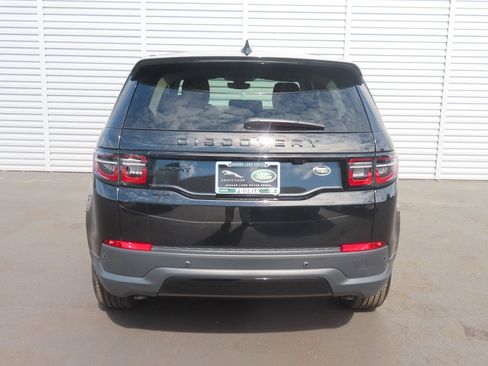 Used 2023 Land Rover Discovery Sport S image 10