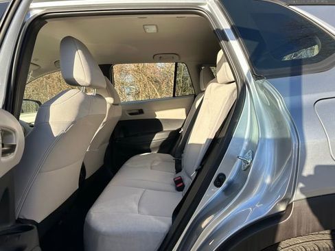 Certified 2025 Toyota Corolla Cross L image 16