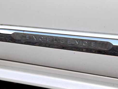 Used 2017 Volvo XC90 T8 Excellence image 10