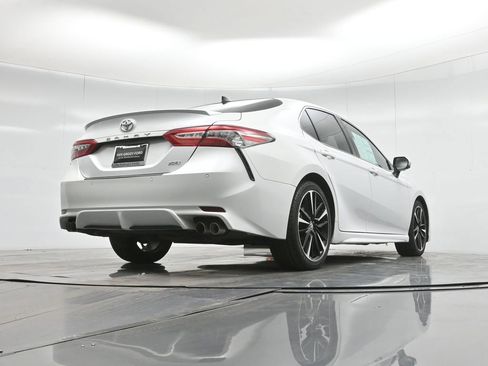 Used 2019 Toyota Camry XSE image 48