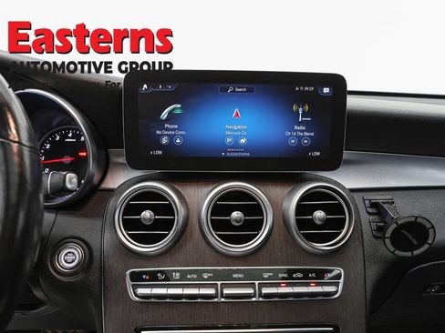 Used 2020 Mercedes-Benz GLC 300 4MATIC w/ Multimedia Package image 18