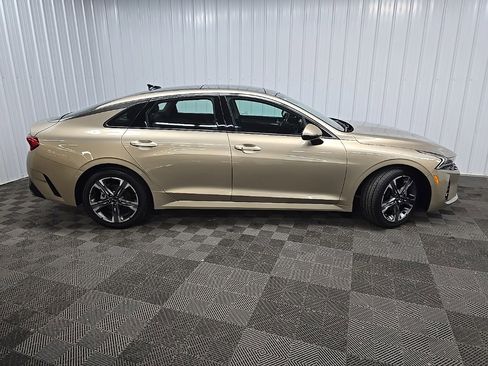 Used 2021 Kia K5 EX w/ EX Premium Package image 2