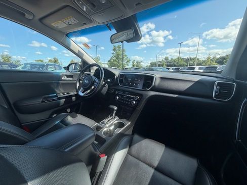 Used 2022 Kia Sportage EX AWD/4WD image 10