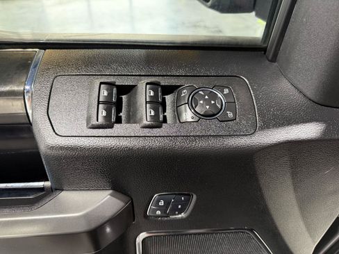 Certified 2018 Ford F150 Lariat w/ Equipment Group 502A Luxury AWD/4WD image 22