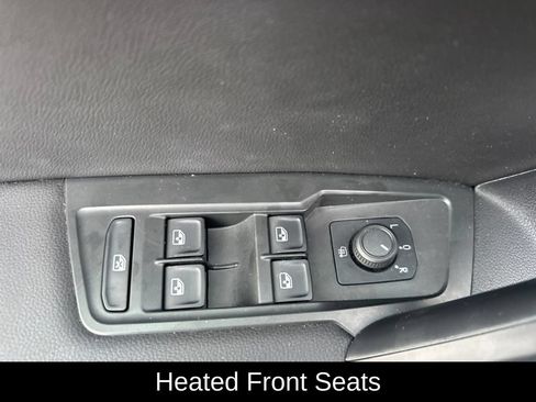 Used 2024 Volkswagen Tiguan S FWD image 9