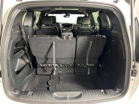 Used 2024 Chrysler Pacifica Limited w/ S Appearance Package FWD image 10