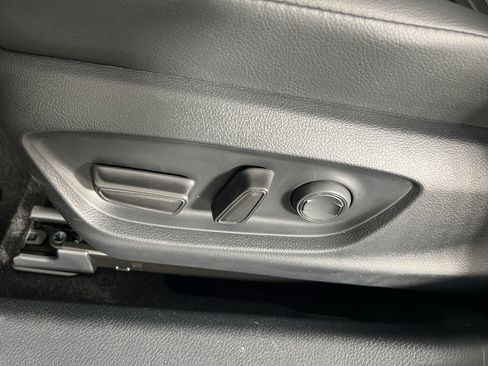 Used 2023 Toyota Camry SE w/ Convenience Package image 16