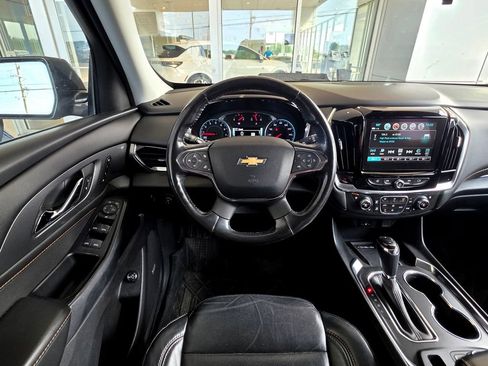 Used 2019 Chevrolet Traverse Premier w/ Redline Edition AWD/4WD image 13