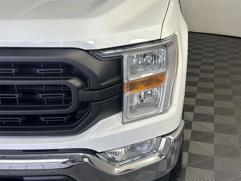 Used 2022 Ford F150 XL w/ Trailer Tow Package image 9