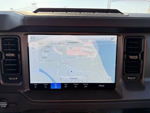 New 2025 Ford Bronco Badlands image 21