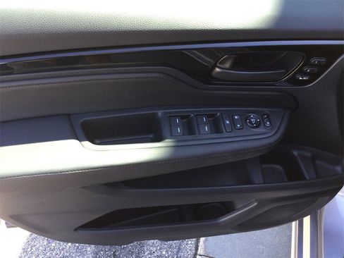 New 2026 Honda Odyssey Touring image 25