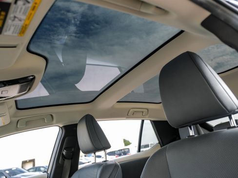 Used 2023 Lexus RZ 450e Premium w/ Technology Package image 4