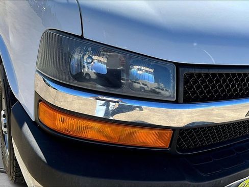 Used 2019 Chevrolet Express 3500 LT w/ LT Preferred Equipment Group image 29