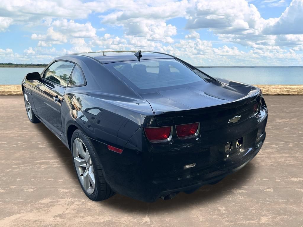 Used 2010 Chevrolet Camaro SS RWD image 7