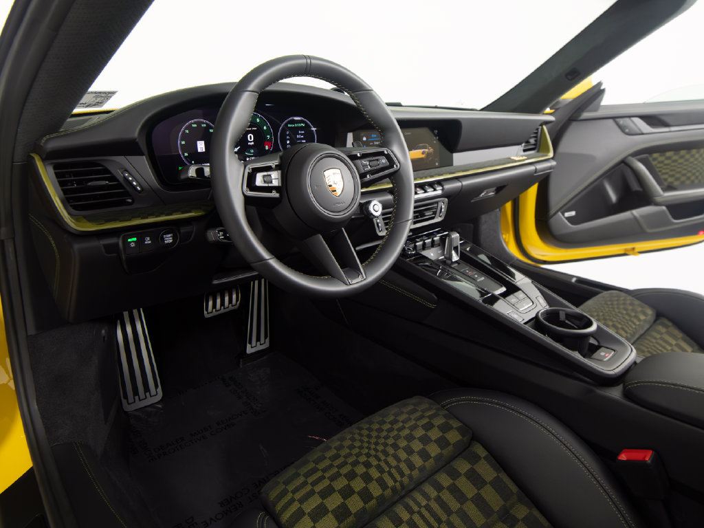Certified 2026 Porsche 911 Carrera GTS RWD image 15