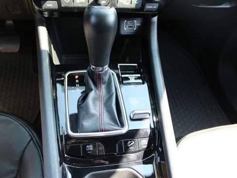 Used 2025 Jeep Compass Trailhawk AWD/4WD image 40