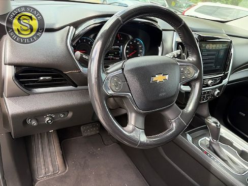 Used 2019 Chevrolet Traverse RS w/ LPO, Floor Liner Package FWD image 22