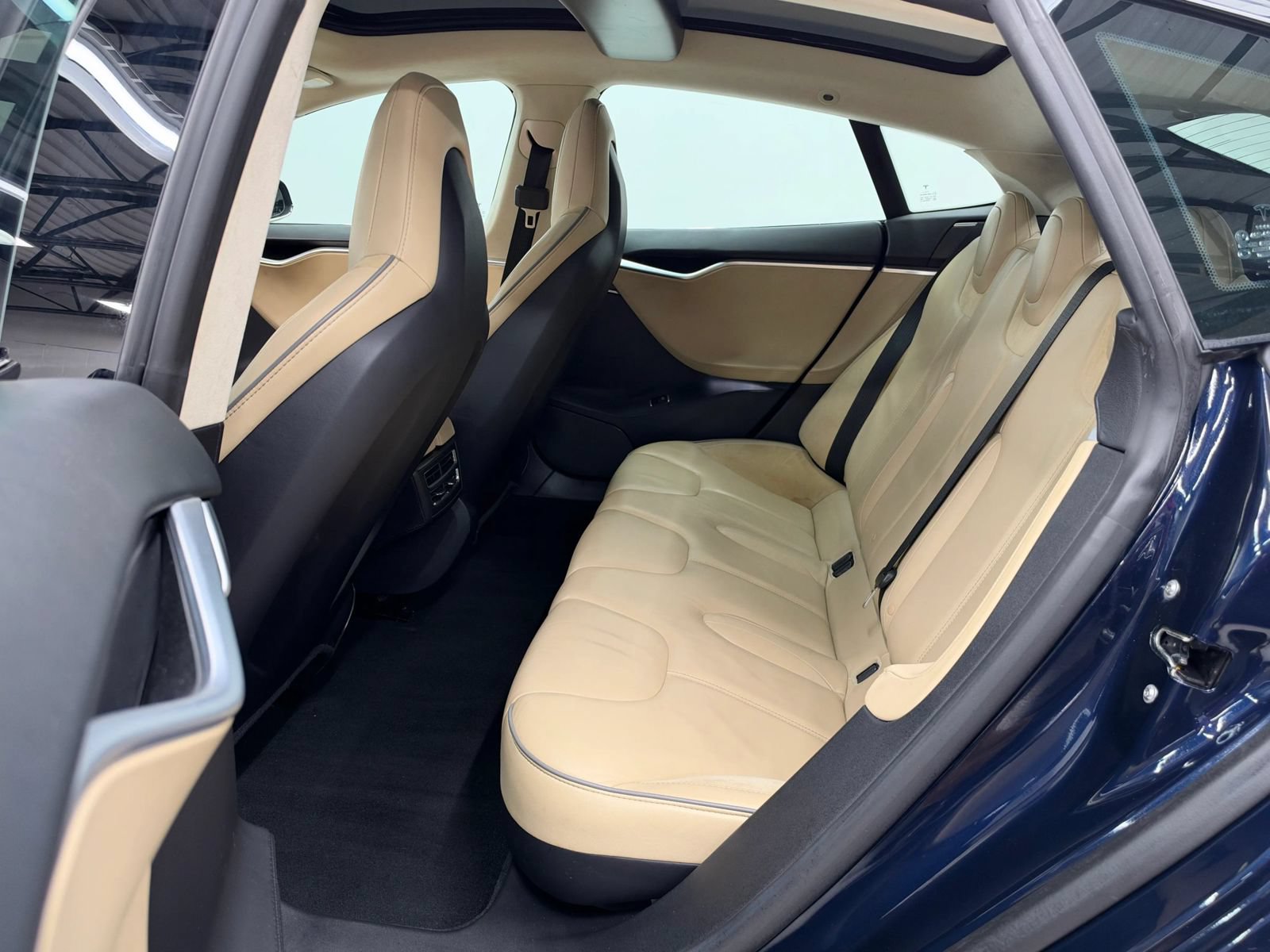 Used 2012 Tesla Model S Performance RWD image 18