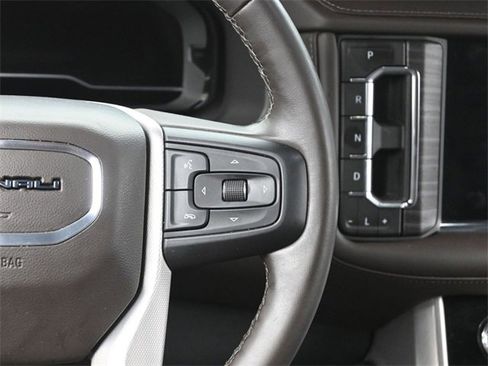 Certified 2024 GMC Yukon Denali image 30