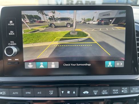 Used 2025 Honda Odyssey Sport-L image 61