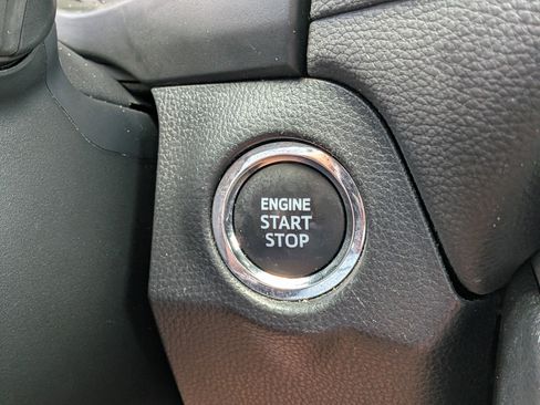 Used 2023 Toyota RAV4 XLE Premium image 31