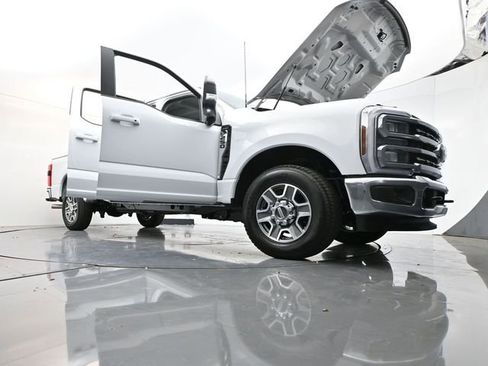 New 2026 Ford F250 Lariat image 34