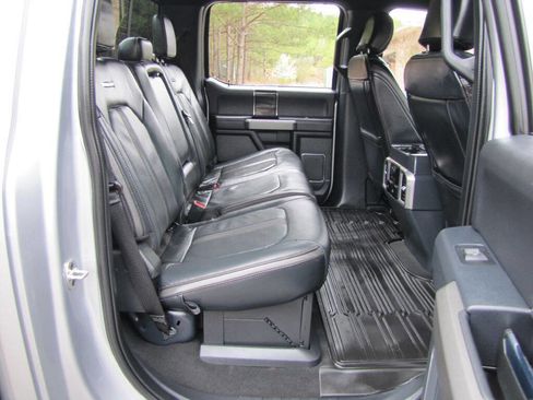 Used 2022 Ford F250 Platinum w/ FX4 Off-Road Package image 15