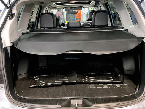 Used 2017 Subaru Forester 2.5i Touring AWD/4WD image 35
