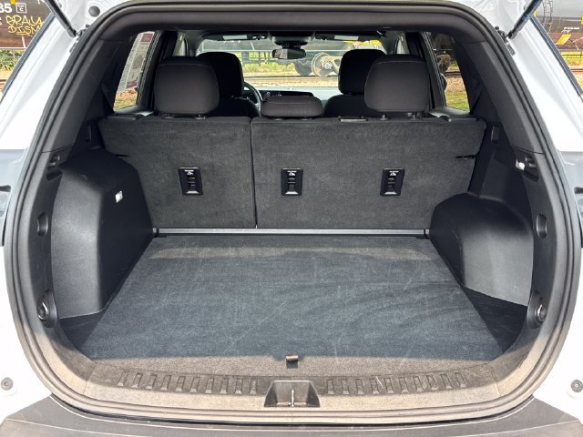 Used 2025 Chevrolet Equinox LT AWD/4WD image 23