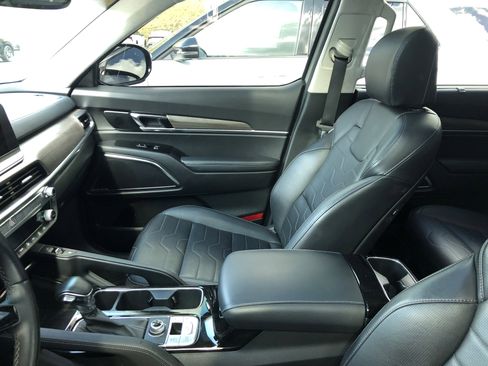 Used 2022 Kia Telluride SX w/ SX Prestige Package AWD/4WD image 8