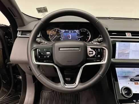 Certified 2023 Land Rover Range Rover Velar R-Dynamic S AWD/4WD image 18
