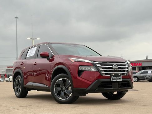 Certified 2024 Nissan Rogue SV FWD image 2