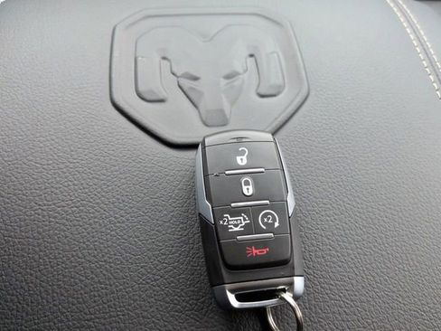 New 2026 RAM 2500 Laramie w/ Night Edition AWD/4WD image 32