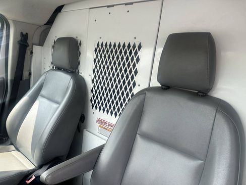Used 2015 Ford Transit 250 130 Low Roof RWD image 12