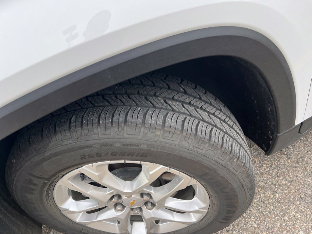 Used 2022 Chevrolet Traverse LS AWD/4WD image 6