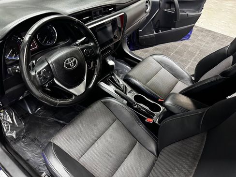 Used 2018 Toyota Corolla SE w/ Body Protection Package FWD image 33