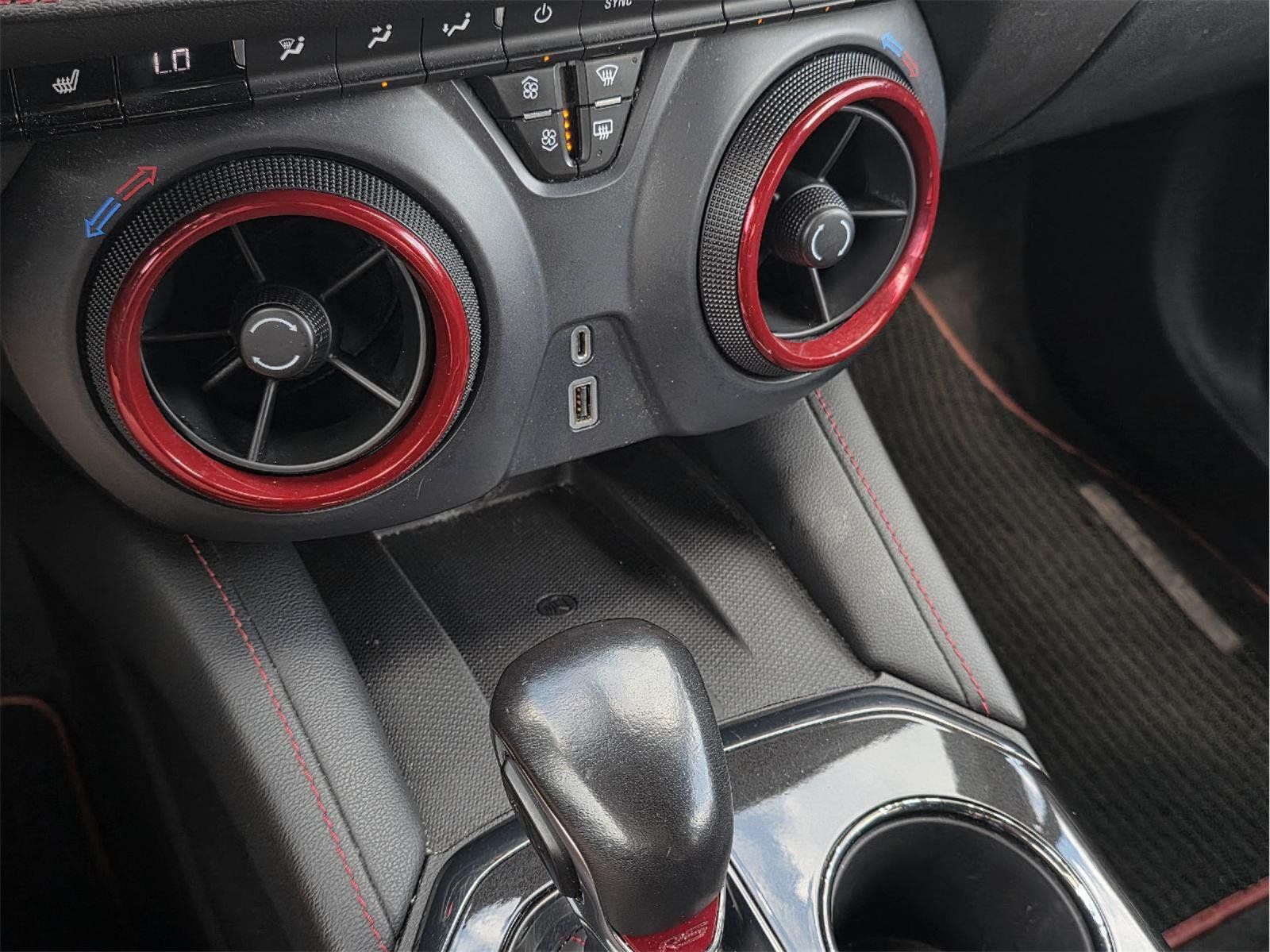 Used 2019 Chevrolet Blazer RS FWD image 17