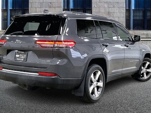 Used 2021 Jeep Grand Cherokee L Limited image 11