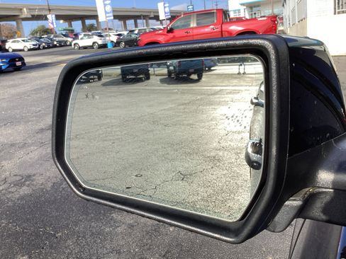 Used 2018 GMC Acadia SLT image 36