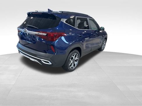Certified 2021 Kia Seltos EX image 7