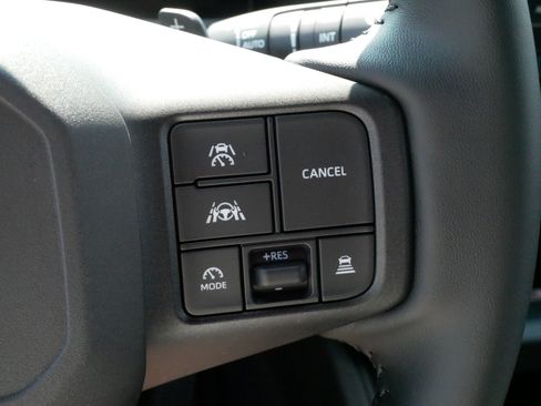 Used 2026 Toyota RAV4 XSE w/ Panoramic Sun Roof Package AWD/4WD image 26