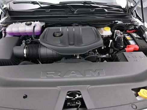 New 2025 RAM 1500 Big Horn AWD/4WD image 26