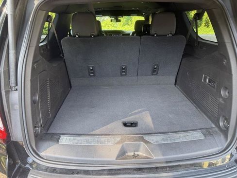 Used 2021 GMC Yukon XL Denali RWD image 7