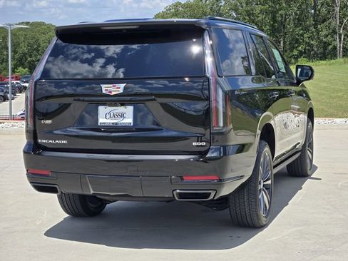 New 2026 Cadillac Escalade Sport w/ LPO, Floor Liner Package AWD/4WD image 5