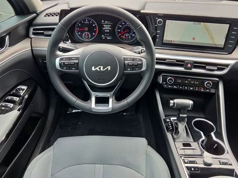 Used 2023 Kia K5 EX FWD image 13
