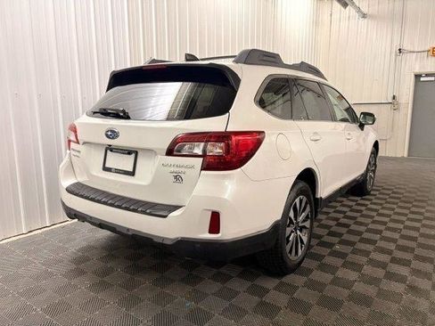Used 2017 Subaru Outback 3.6R Limited AWD/4WD image 24