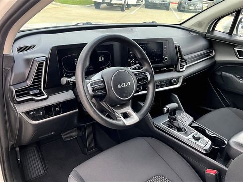 Used 2023 Kia Sportage LX FWD image 16