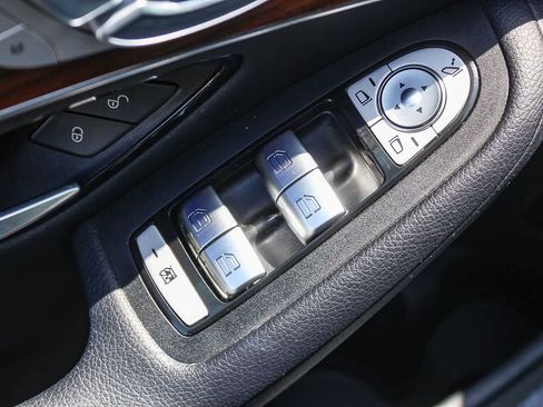 Used 2022 Mercedes-Benz GLC 300 image 26