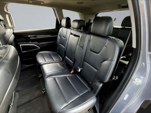Used 2021 Kia Telluride EX AWD/4WD image 18