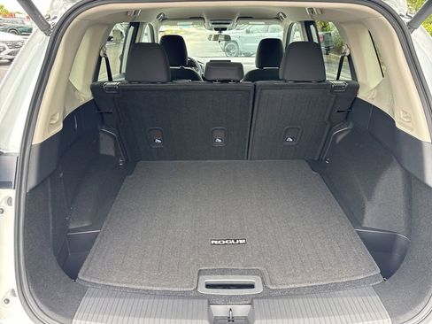 New 2026 Nissan Rogue SV FWD image 16